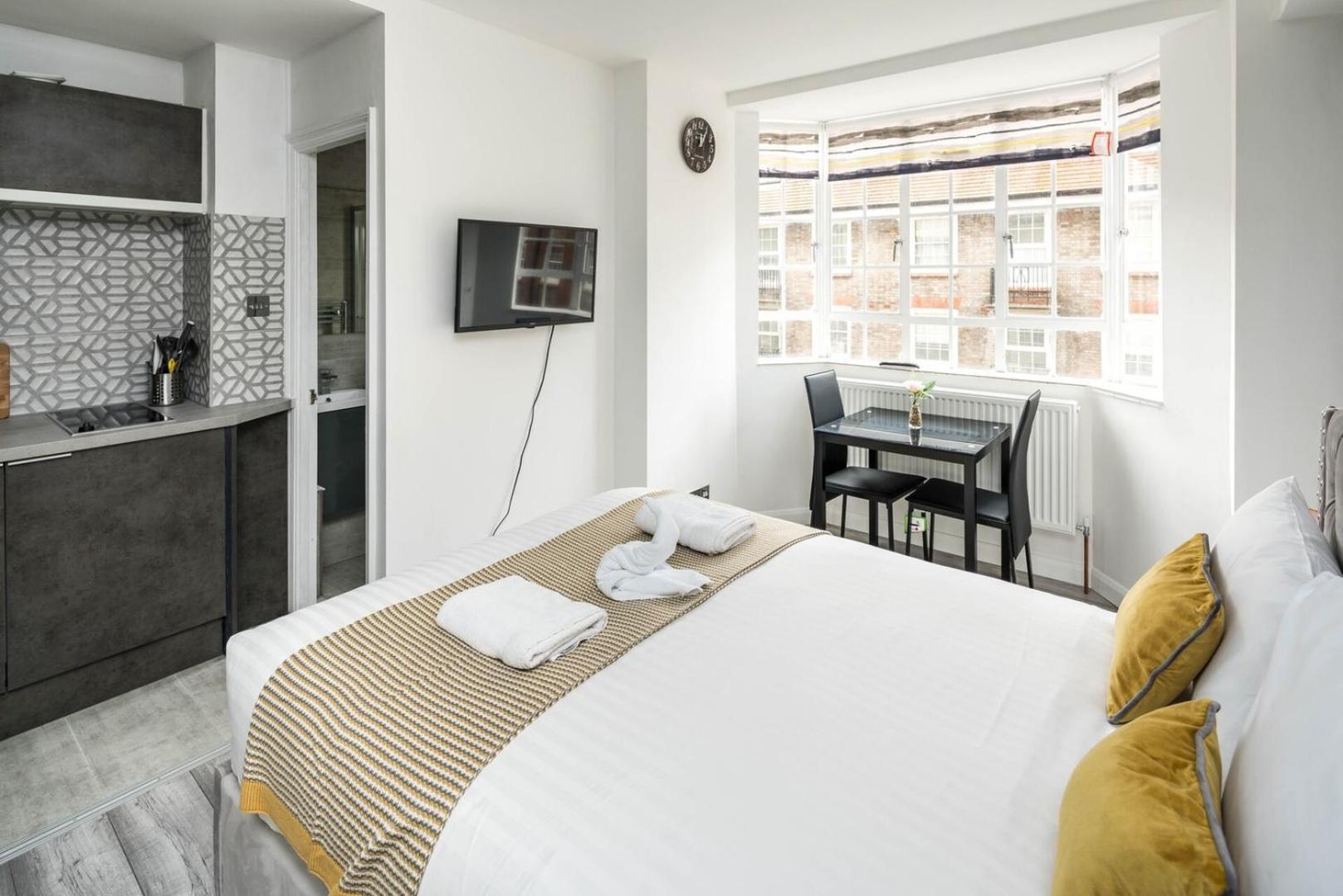 New Sleek & Modern Studio In The Heart Of Chelsea ロンドン エクステリア 写真